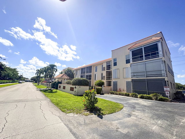 Gateway Condo photo 2